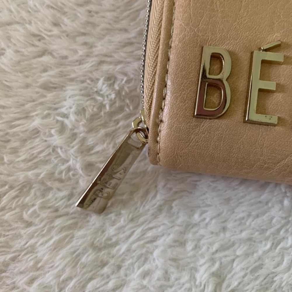 BEIS The Travel Wallet Beige Vegan Leather Crossbody Organizer Bag - Picture 4 of 7